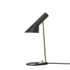 AJ Mini bordlampe, sort/messing Messinglamper|Skrivebordslamper