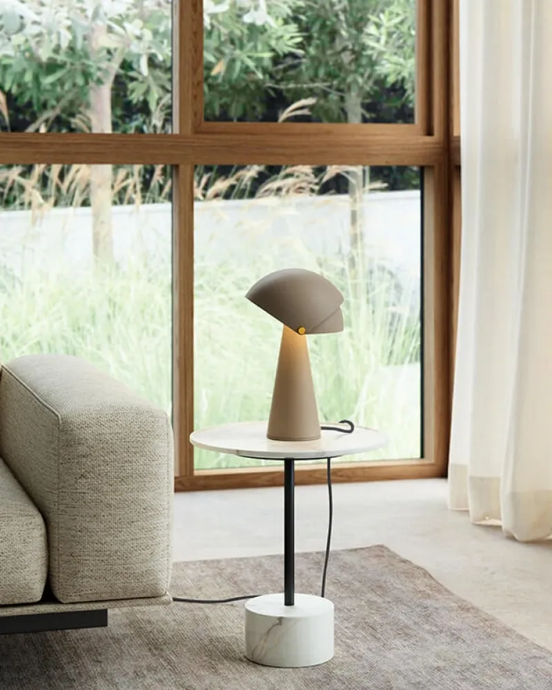 Outlet Align bordlampe, brun Lamper Til Reol|Stue Lamper