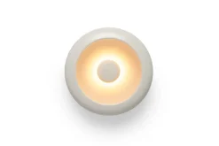 Clearance ® Oloha væglampe / bordlampe small, desert Hvide Lamper|Transportable Lamper