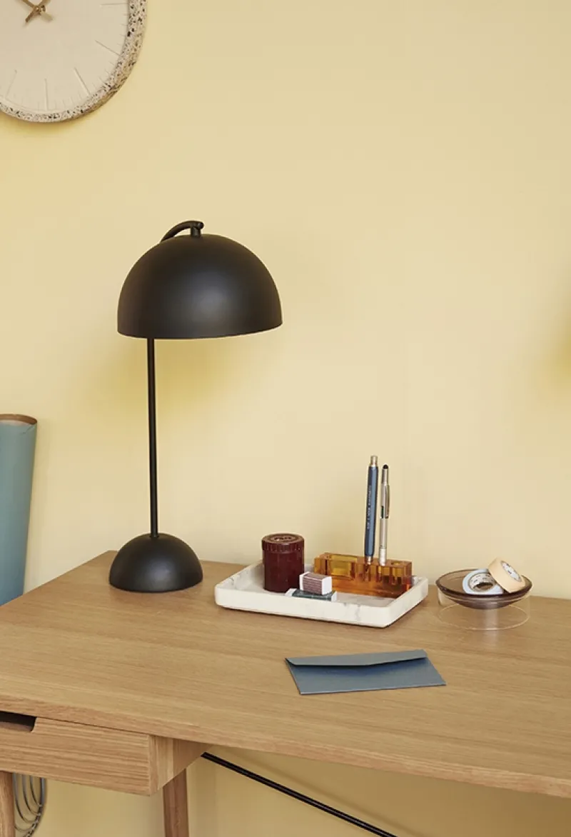 Form bordlampe, sort Lamper Til Sofabord|Kontorlamper