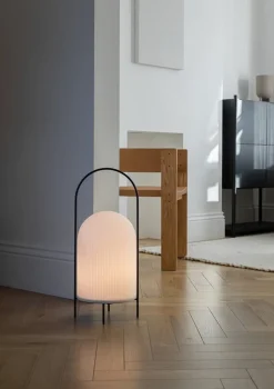 Online Ghost gulvlampe, opal/sort Stue Lamper|Soveværelseslamper