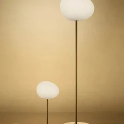 Clearance Gregg grande gulvlampe, guld/hvid Hvide Lamper|Glas Lamper