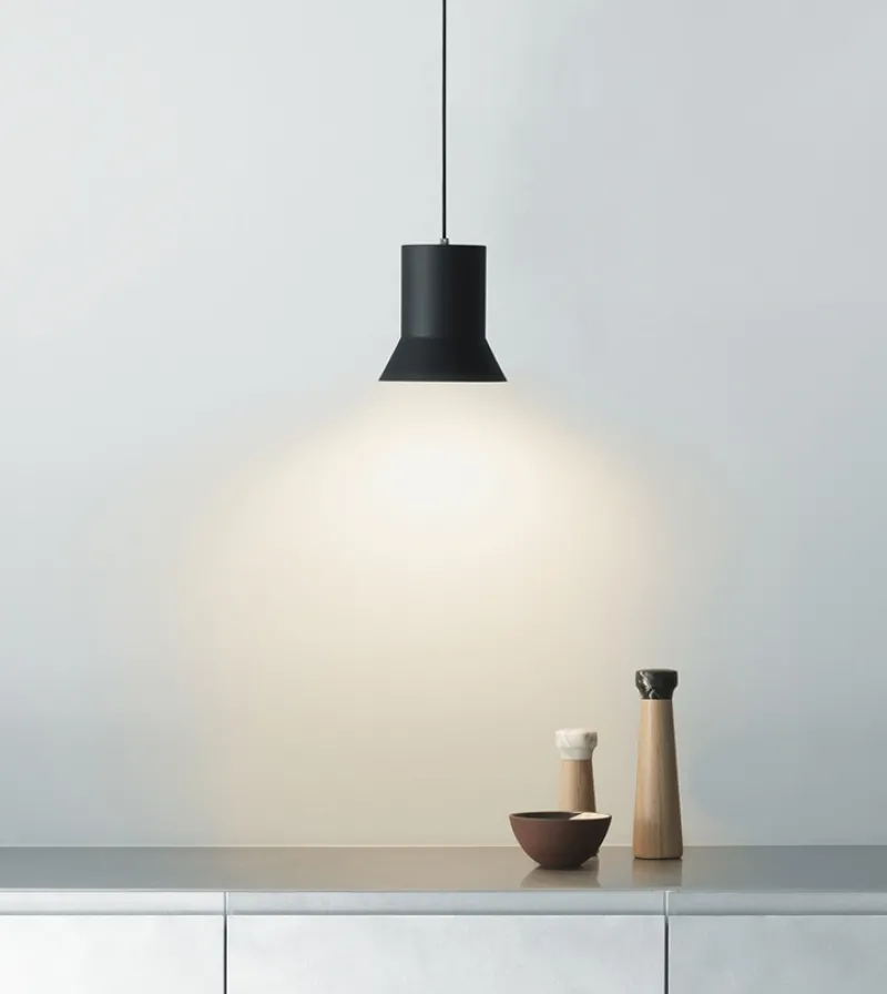 New Hat medium pendel, sort Hængelamper|Køkkenlamper