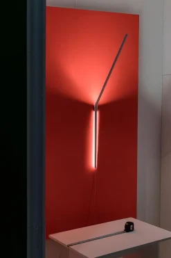 New Measure Light væglampe, hvid/transparent Kontorlamper|Entre Lamper