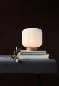 New Milford bordlampe E27, ask/opal Lamper I Træ|Glas Lamper