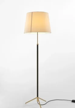 Discount Pie de salón Gulvlampe G1 beige pergament/messing Standerlamper