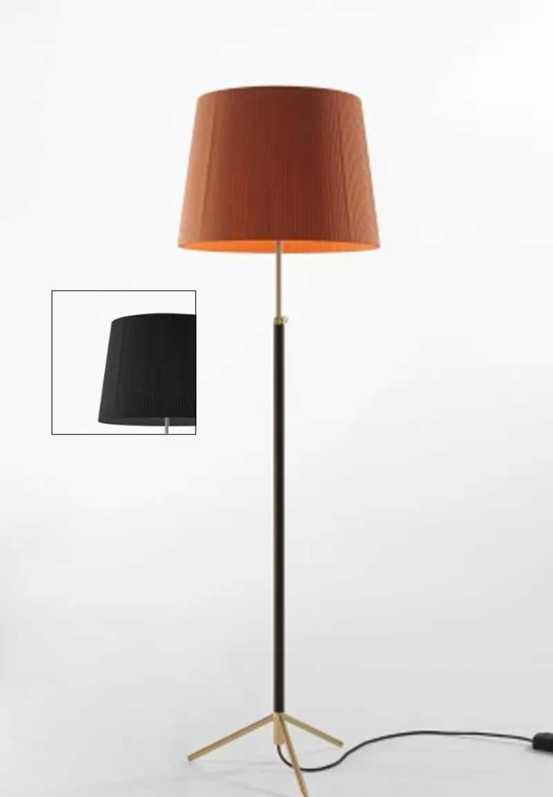 Clearance Pie de salón Gulvlampe G1 sort/messing Standerlamper