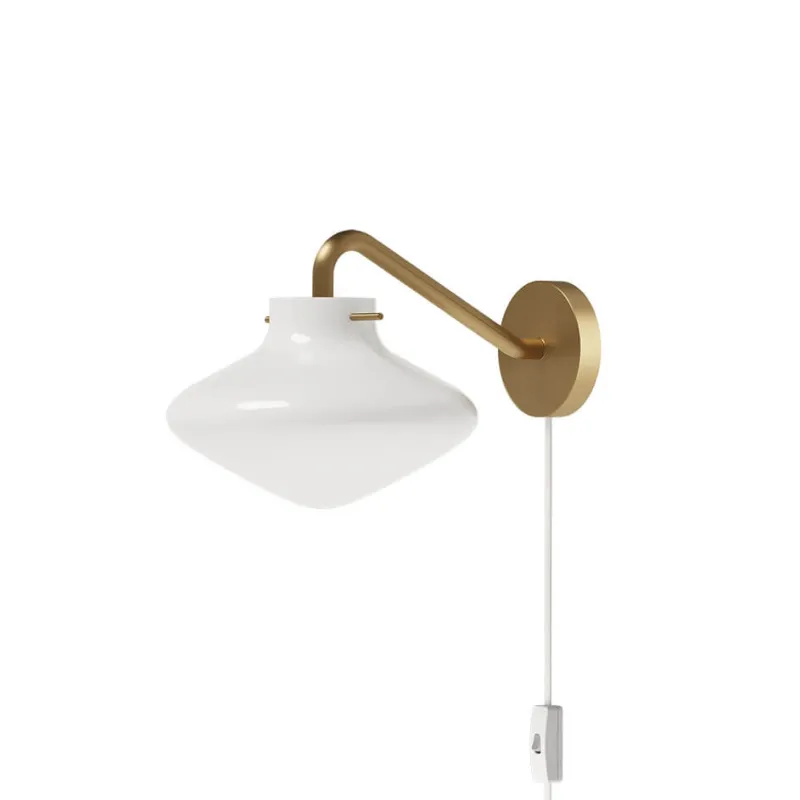 Hot Repose væglampe 175, messing/opal Messinglamper|Hvide Lamper