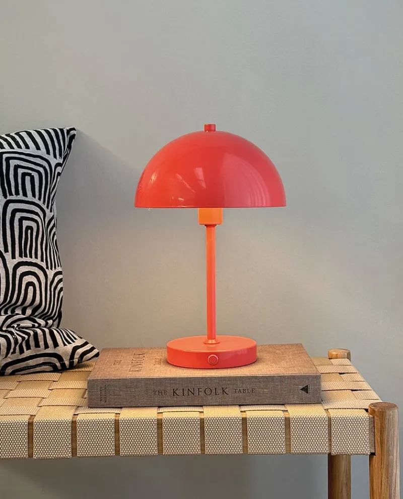 Stockholm LED 2.0 bordlampe / batterilampe, shiny melon Transportable Lamper|Lamper Til Reol