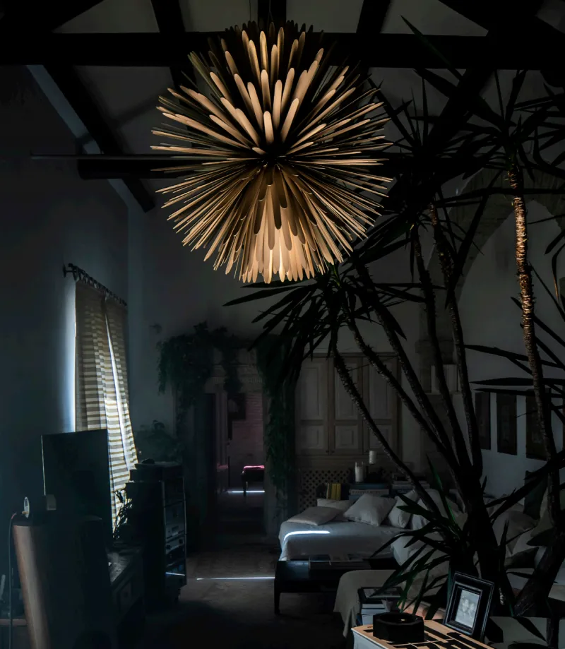 Clearance Sun Light of Love pendel, mat guld Spisebordslamper|Entre Lamper