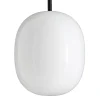 Superæg 300P pendel, opal/sort ledning Hvide Lamper|Spisebordslamper