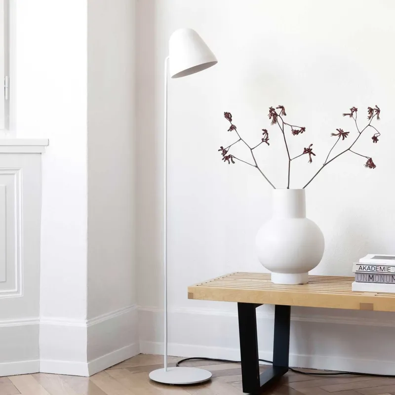Best Tilt S gulvlampe, hvid Hvide Lamper|Standerlamper