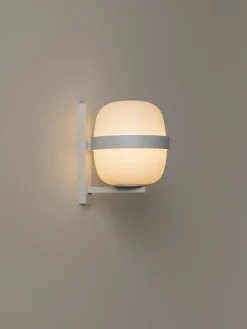 Wally Cestita væglampe, metallic hvid Hvide Lamper